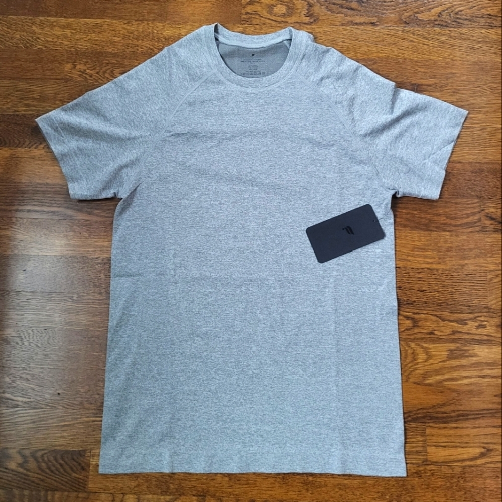 Fabletics Small Training Day Tee in Gray New w tags